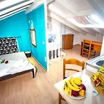 Summer Me - Luxury Suites And Apartments